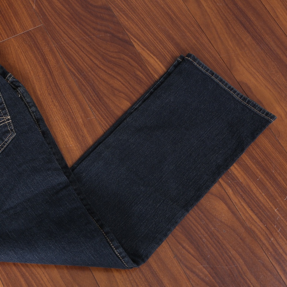Aura Jeans - Picture 4 of 4